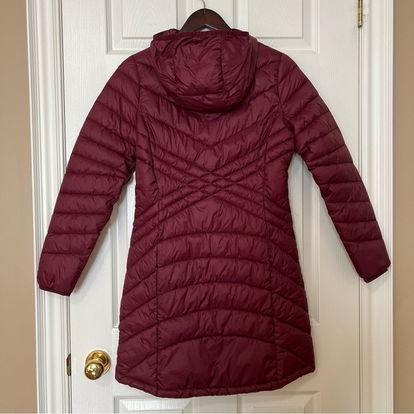 [BNWOT] Lolë Long Lightweight Down Puffer Shell Jacket Burgundy - Size XS - Picture 8 of 16